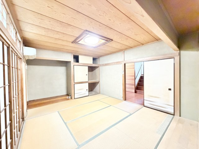 鹿渡戸建の和室|趣のある和室です