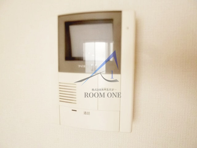 コート瀬田A棟のセキュリティ|モニター付インターホンです。