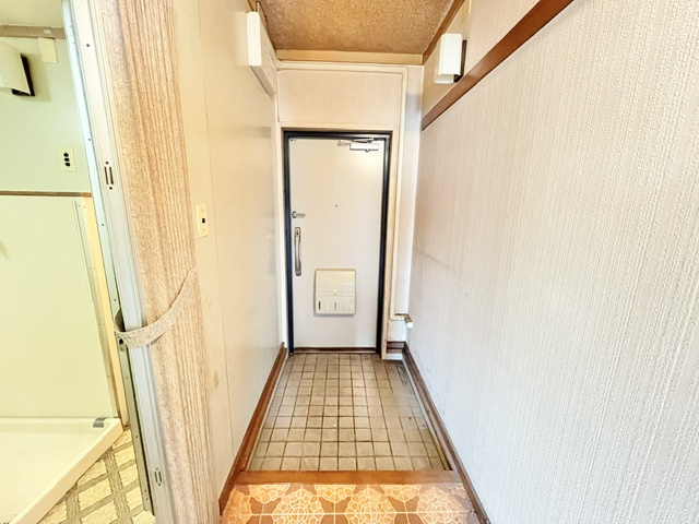  泉北城山台三丁住宅の玄関