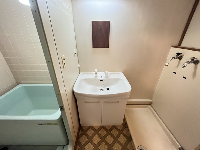  泉北城山台三丁住宅の洗面所