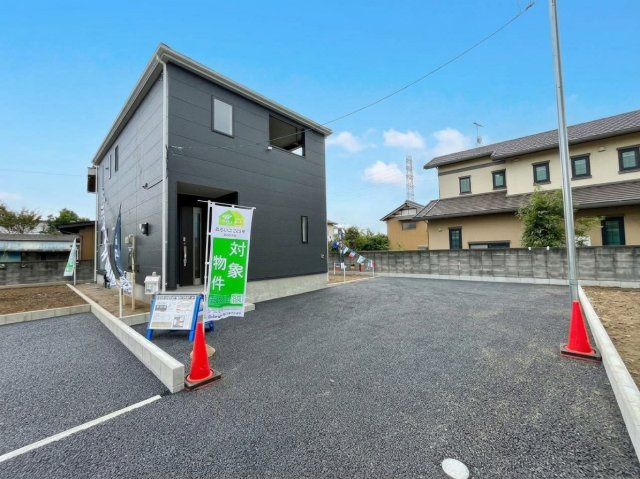 【Cradle Garden】　下妻市二本紀　第２　全3邸の外観|カースペース並列2台駐車可♪
2026年10月撮影
