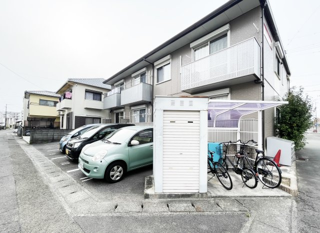 ヒカリハイツ　Ｃの駐車場