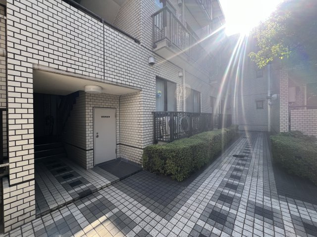 1階だけど人目は気にならない☆専用テラスもプライベート空間に♪SOCORA日吉やアピタテラスが徒歩圏なのでお買い物もらくらく♪平坦地なのが更にGOOD☆な『パーク・フォルム日吉』リフォームのその他共用部分