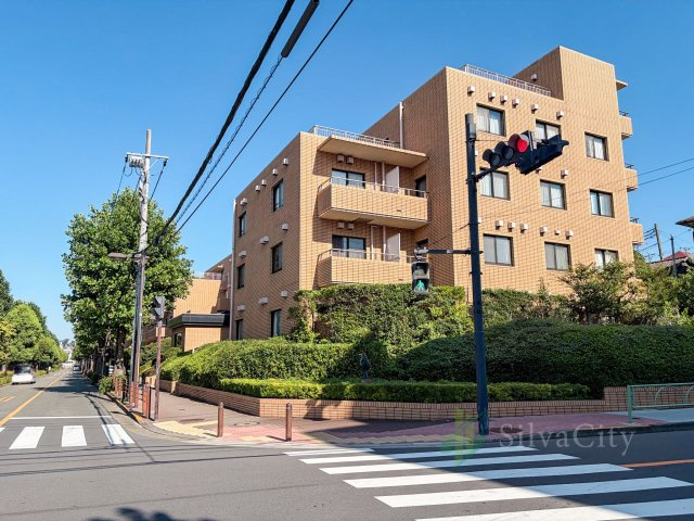 東高ペアシティ世田谷赤堤の外観