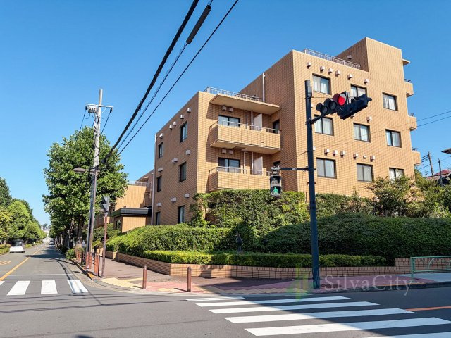 東高ペアシティ世田谷赤堤の外観
