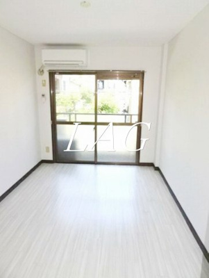 【居間・リビング】 | グランハイム川口栄町 | 洋室のお部屋です。