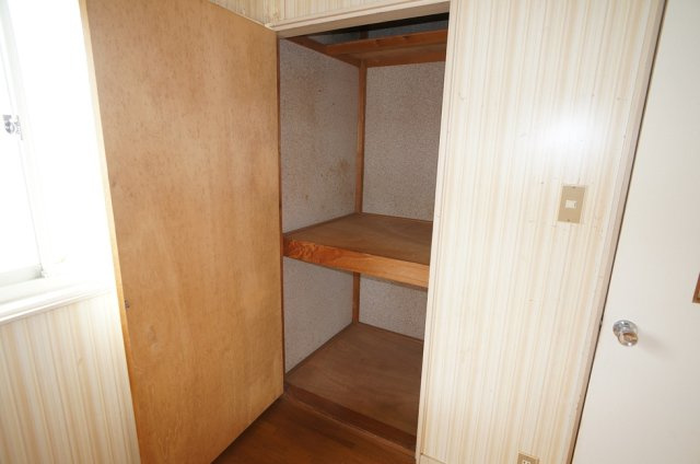 【洋室】 | 関屋新町通１貸家