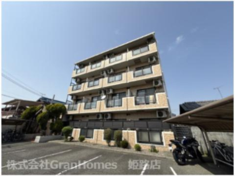 ジュネス伊伝居Ⅱの外観