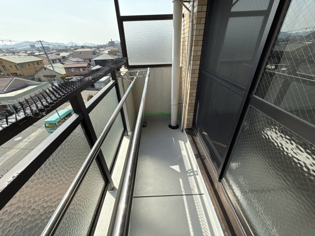 ジュネス伊伝居Ⅱのバルコニー