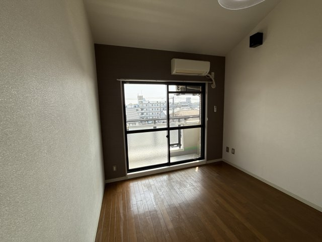 ジュネス伊伝居Ⅱの子供部屋