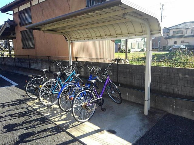 レオパレスポラリスのその他|ゴミ置き場