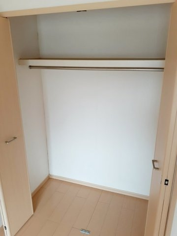 サン　フォレスト　Ⅰの収納