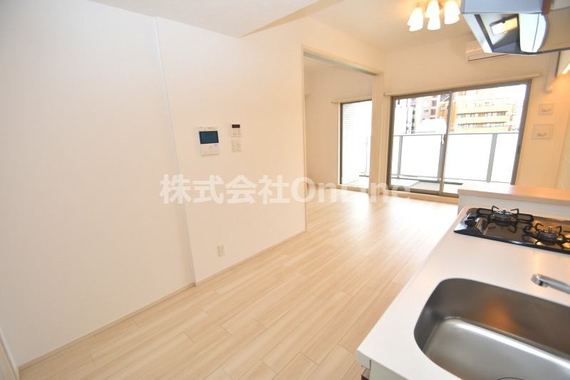 東大阪市足代北１丁目の賃貸マンションの洋室