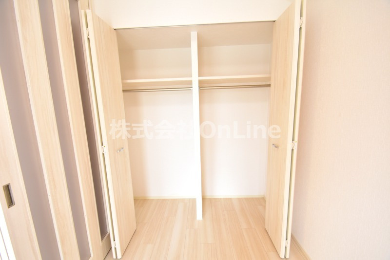 東大阪市足代北１丁目の賃貸マンションの収納