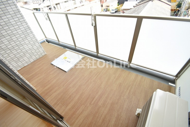 東大阪市足代北１丁目の賃貸マンションのバルコニー
