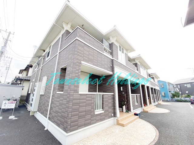 藤沢市辻堂元町４丁目のアパートのエントランス
