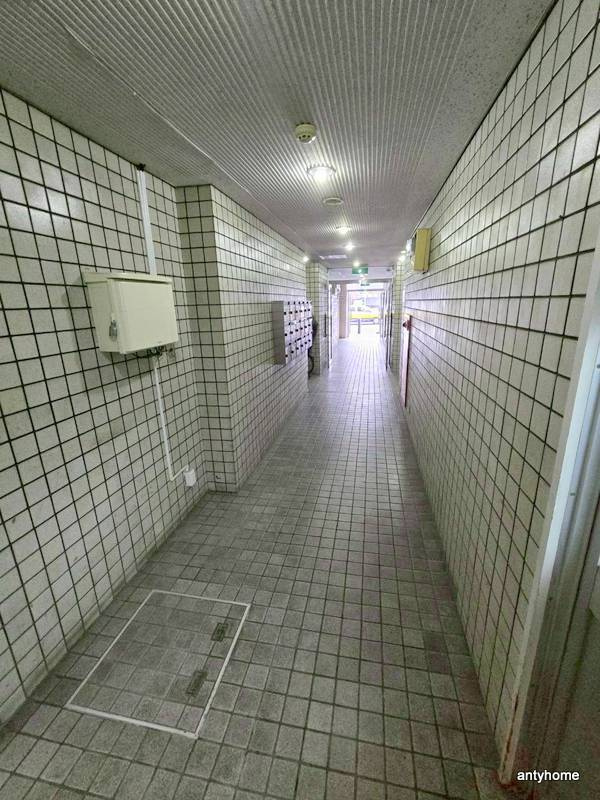 トウセン本町橋ビル　仲介手数料無料のロビー