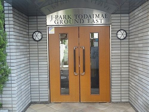 ジェイパーク東大前グランドイーストのロビー