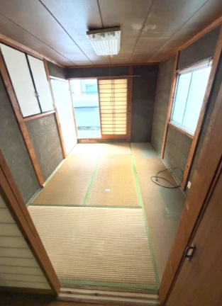 裏天満古家店舗の内装