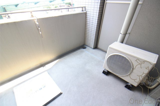 クレストフォルム大阪天満橋のバルコニー