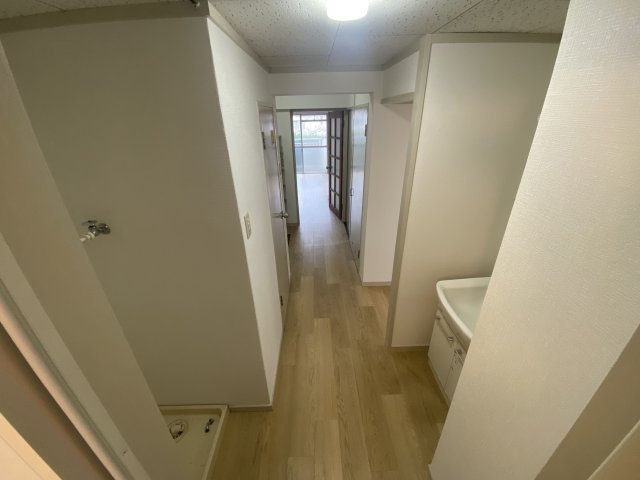 観世ハイツの玄関|同建物別部屋 現況優先