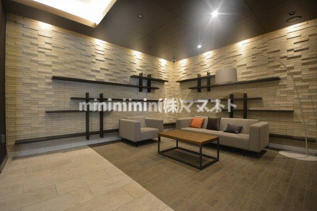スプランディッド難波SOUTHのロビー