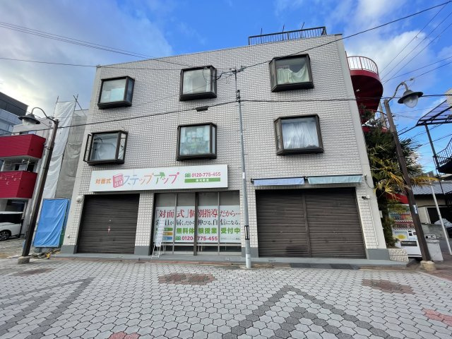 大阪市東淀川区小松４丁目の事務所の外観