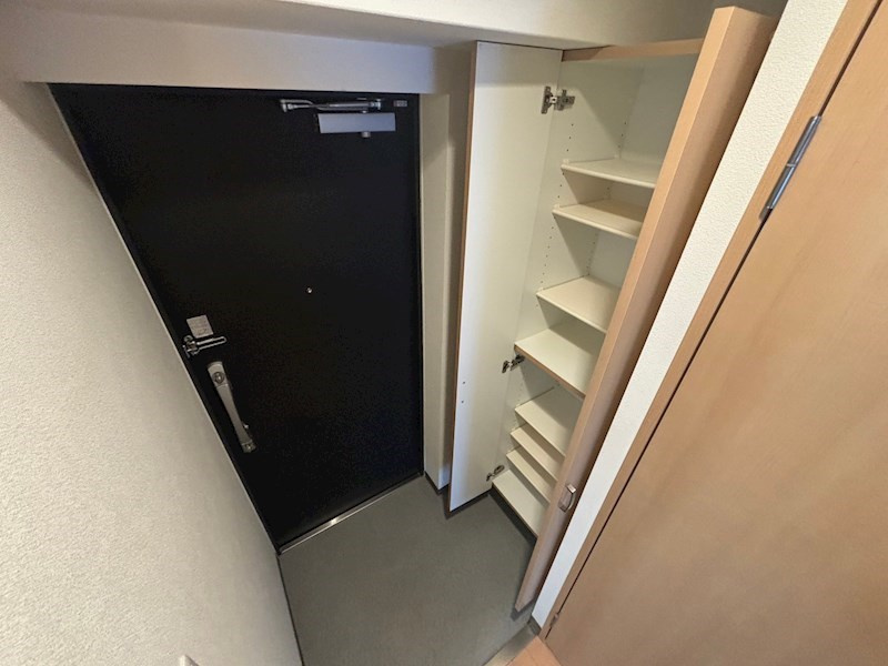 ラフィーノ山手の玄関