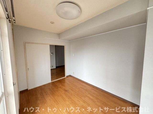 ソレイユ八柱の洋室