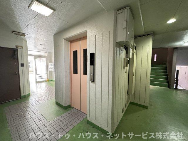 ソレイユ八柱のロビー