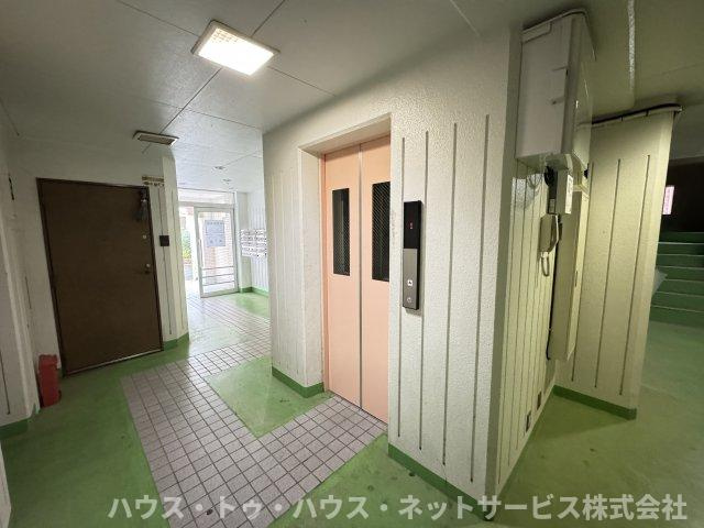 ソレイユ八柱のロビー