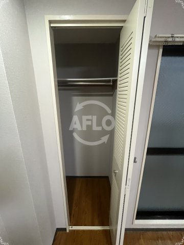 クレセント塚本の収納|クローゼット