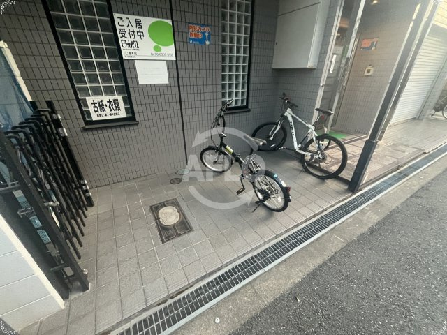 クレセント塚本のその他共用部分|駐輪場