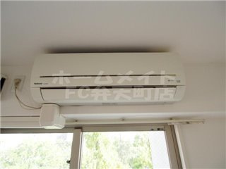 【設備】 | ラブニール西長堀パークフロント | エアコン付きです
