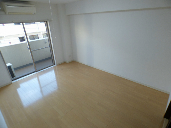 【居間・リビング】エルセレーノ石屋川