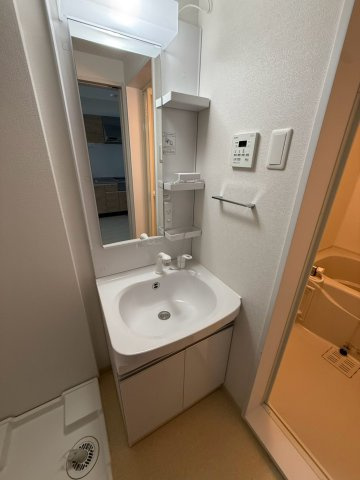 CALMEの洗面所