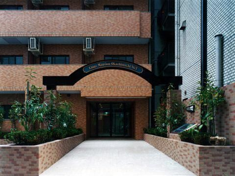 ライオンズマンション御徒町　第３のエントランス