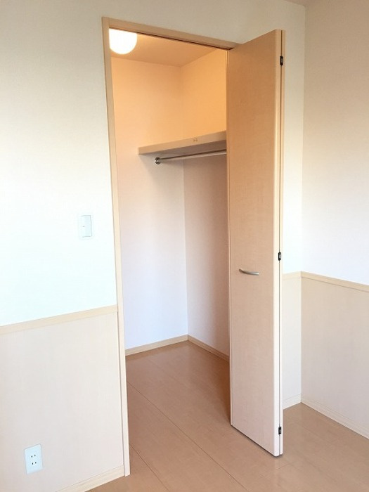 ダンヒル　壱番館の収納