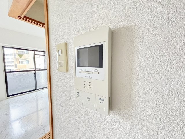 エスパシオ上新庄のエントランス
