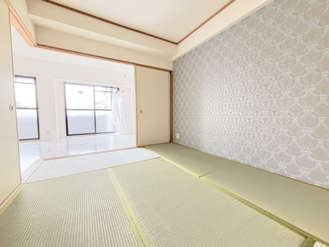 エスパシオ上新庄の和室