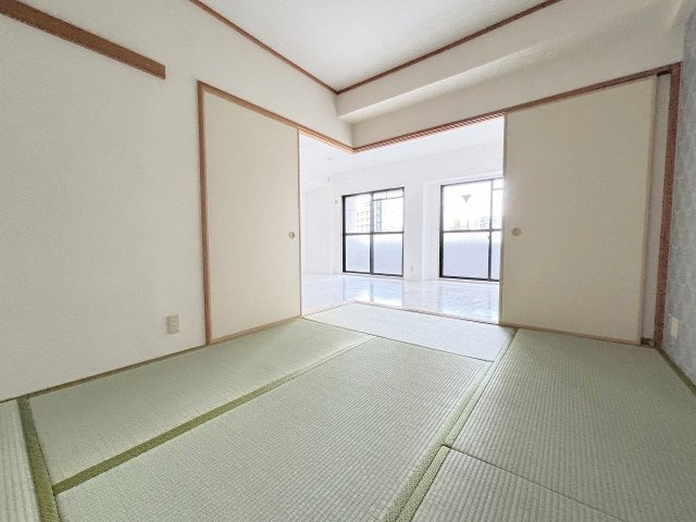 エスパシオ上新庄の和室