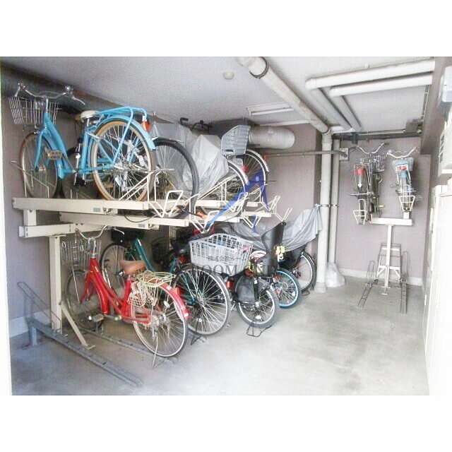 ラグジュアリーヒルズ松見町