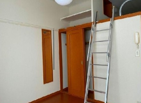 レオパレスシャルマンの寝室