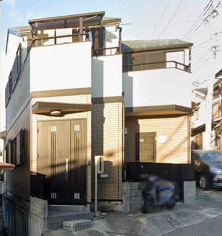 山下町2丁目の外観|2015年3月　屋根葺き替え
2017年　　 外壁塗装
2026年1月　給湯器交換