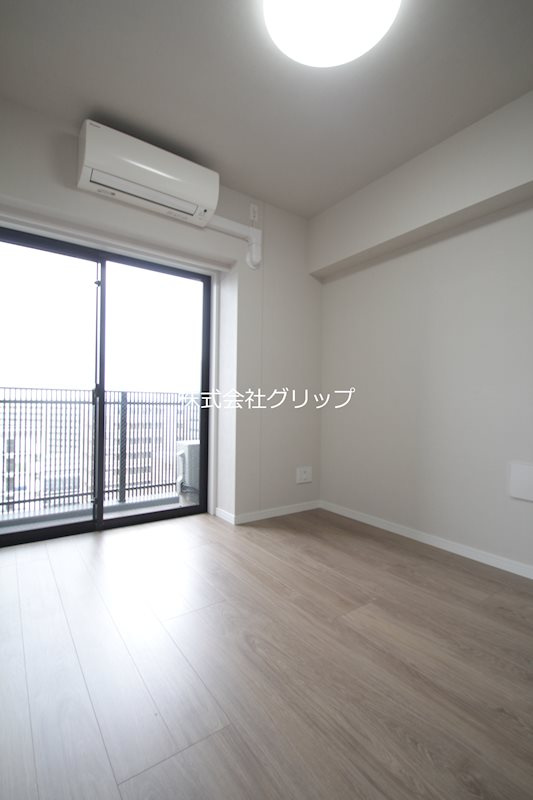 Le'a横濱ベイシティの洋室