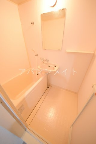 【浴室】 | 弥生コーポ | 日々の暮らしに欠かせないお風呂です