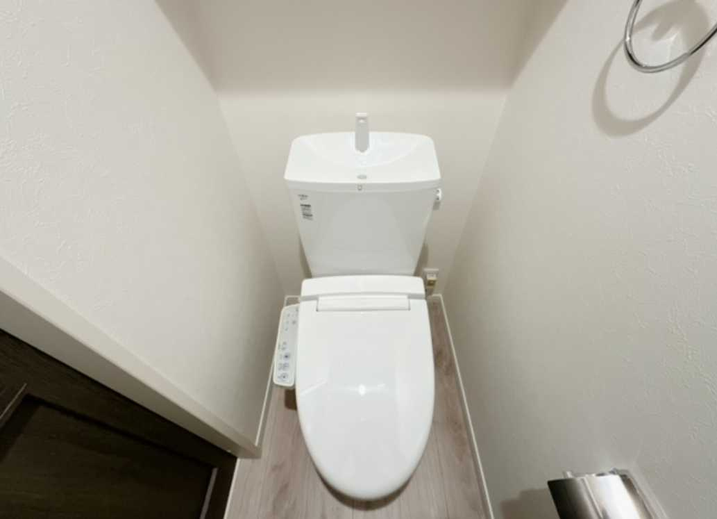 ルナ三軒茶屋　メゾネット　ネット無料　二人入居可のトイレ
