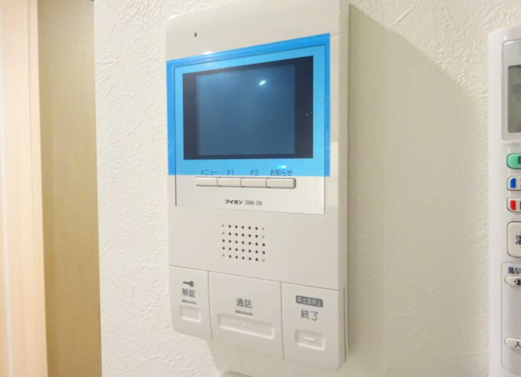 ルナ三軒茶屋　メゾネット　ネット無料　二人入居可のセキュリティ