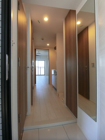 ガーラ・ヴィスタ元住吉の玄関|他のお部屋の参考写真となります。