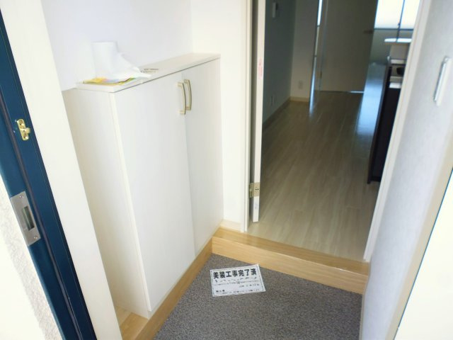 パレスタジオの玄関